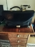 Women's genuine leather briefcase.