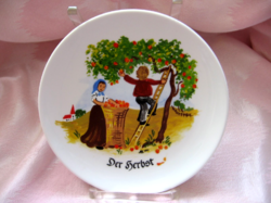 Limited collection seasonal spring 1980, autumn 1982 scene decorative plate