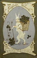 Szecessziós dombornyomott Húsvéti üdvözlő litho képeslap nyuszi sétabottal kosarában 4levelű lóhere