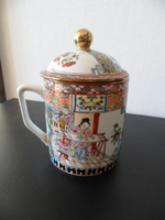 Tea mug with lid