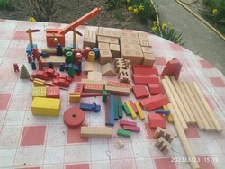 Wooden building toy for sale! 71 pcs retro wooden game