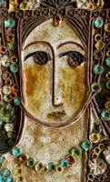 Györgyey Zsuzsa - Női fej  (festett-mázas kerámia)