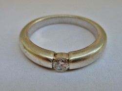 Különleges art deco ezüst gyűrű fehér kővel