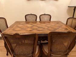 Eladó felújított étkezőasztal 6 székkel
