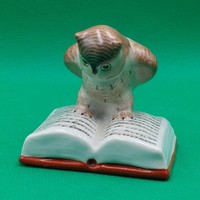 Kőbányai ( Drasche) Könyvön ülő bagoly figura