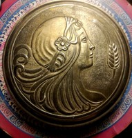 Art nouveau metal jewelry box with lid - art&decoration