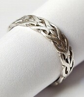 Gyönyörű, áttört mintás ezüst gyűrű