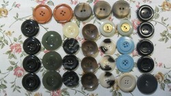 33 Pcs. Jacket button, mixed lot. Up to 3-3.7 cm, both thinner and thicker.