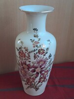 Zsolnay, kézzel festett, 27 cm. gyönyörű virágmintás, hibátlan váza