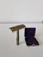 Antique travel razor