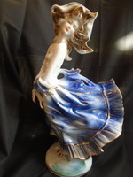 Nice large curio female porcelain figurine with a small flaw, 28 cm high