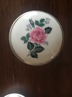 Royal bavaria porcelain, marked bonbonier with flower pattern/rose decor, with legs. No damage.