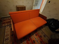 Retró ágyazható kanapé