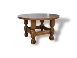 Oak round coffee table