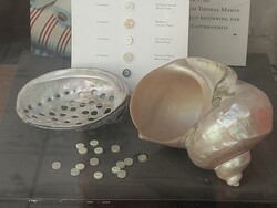 Kézműves gyöngyház gombok (6 db)