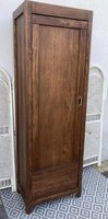 Egy ajtós Tömörfa akasztós szekrény, garnitúra része