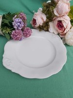 Fehér porcelán kínáló porcelán  pecsenyéstál nosztalgia hagyaték  nagymama