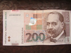 HASZNÁLT 200 KUNA 2002
