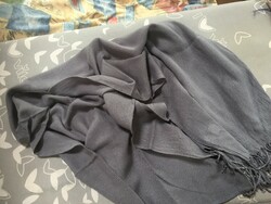 Large gray scarf