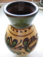 Folk crafts council judged vase, bastard