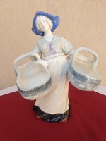 Nagyméretű Antik porcelán szobor,,,,,Kb ,1900,,,42 cm,,közel 3 kg..