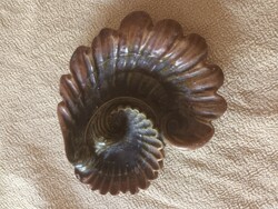 Leaf-shaped iron ashtray, enamelled