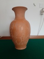 Corundum floor vase