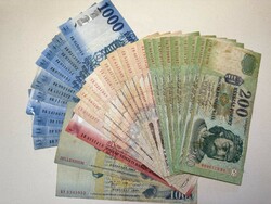 Paper money lot has no minimum price!
