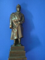 Katona bronz szobor