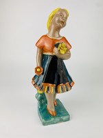 Hops ceramic figure 1.