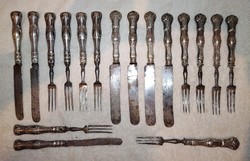 1 Ft-ról induló! 19. századi, antik ezüst evőeszközök! 13 latos ezüst! Jelzett mind! Összesen 17db!