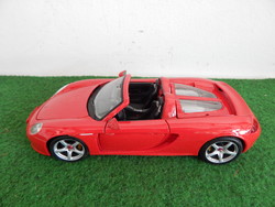 The children's play sports car shown in the picture is in beautiful, excellent condition, 25 cm long,,