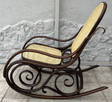 Thonett rocking chair in restored condition