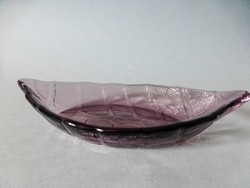 Különleges,lila,levél formájú üveg kínáló