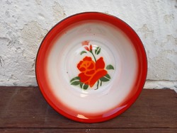 Enameled Chinese plate