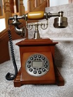 Retro reproduction phone for sale, in very good condition