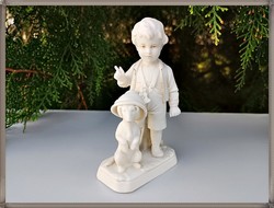 Kisfiú, tacskóval 19. századi Carl Schneider porcelán figura