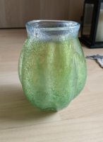 Karcagi fátyolüveg váza zöld-kék bordás