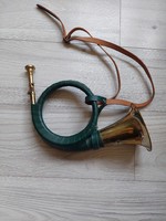 Old hunting horn in good condition