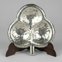 1L969 old leaf-shaped silver ashtray 55 g