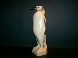 HOLLOHÁZI PORCELÁN PINGVIN FIGURA