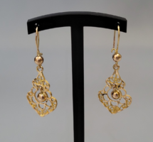 14 K gold women's earrings 2.69 g