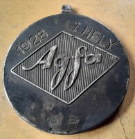 22.  Sport érem , kitüntetés , plakett . AGFA sport 1928 .   29mm 11,6g . Ag Ezüst. POSTA VAN !