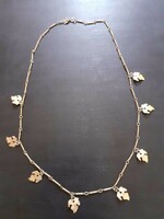 Vintage sarah coventry necklace in gold color