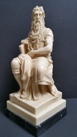 Michelangelo Moses statue