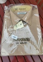 Sand colored. Short-sleeved men's shirt size 44 (size 77)