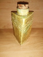 Jelzett iparművész kerámia háromszög alapú palack - 14,5 cm (31/d)