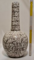 Sötétbarna, szürkemázas, csigamintás, iparművészeti, hódmezővásárhelyi nagy kerámia váza (2610)