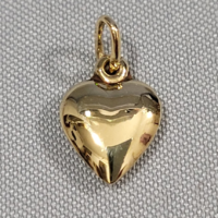 14 K arany női szív medál 0,66 g