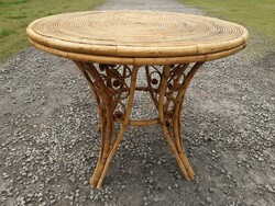 Impressive bamboo table / large size.